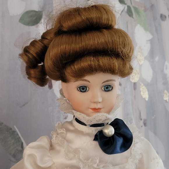 CELESTE Victorian Style Musical Porcelain Doll W/ Cello ANCO  1994 "Feelings" - Picture 8 of 16